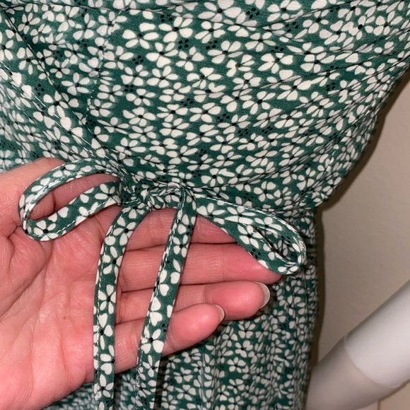 Rihoas Dress Wrap style NWT / size small - Picture 14 of 17